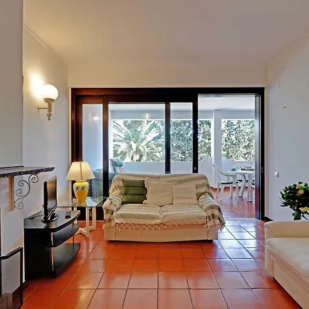 Apartment Typical With Pool By Homing *