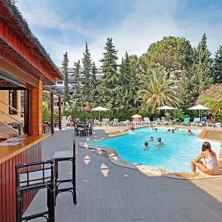 Typical With Pool By Homing * Albufeira